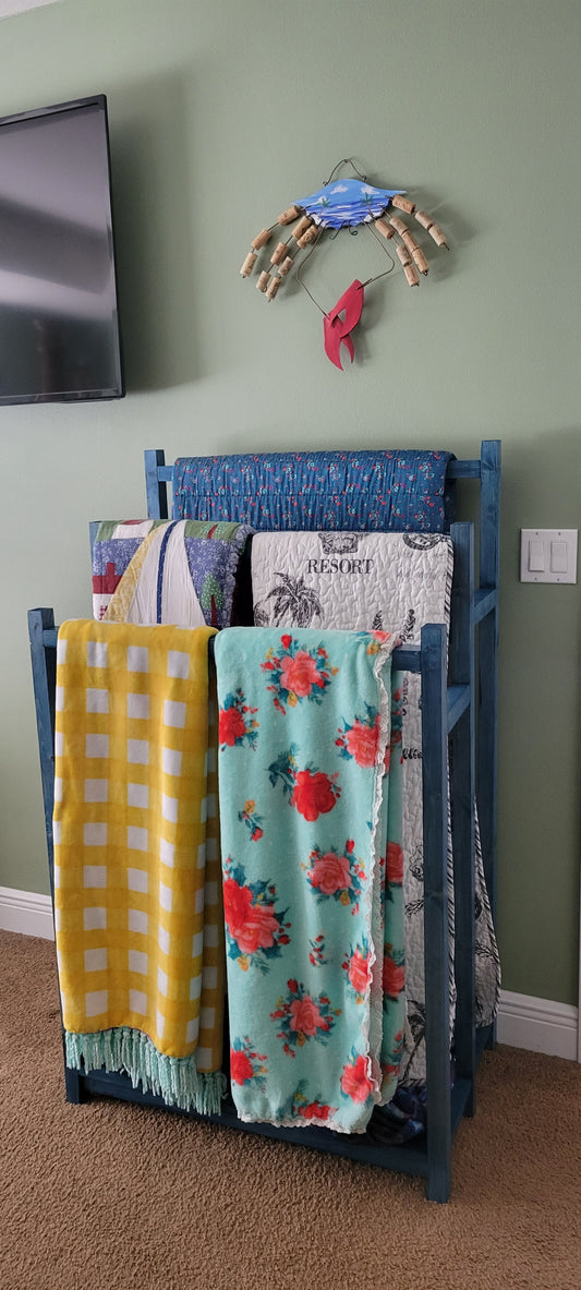 Quilt Or Blanket Holder
